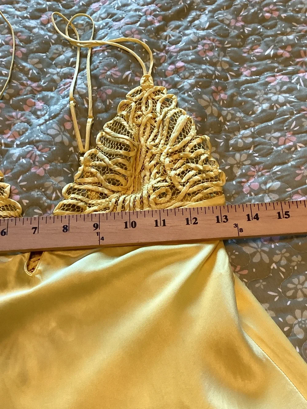 Marjolaine Yellow Lace-Trim Satin Chemise 40 - S